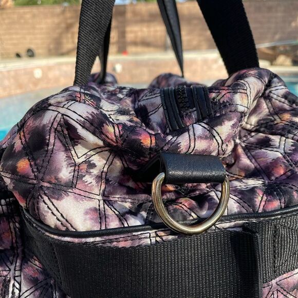 COPY - Nicole Miller City Life Leopard Print Medium Weekend Travel Bag - Picture 6 of 12